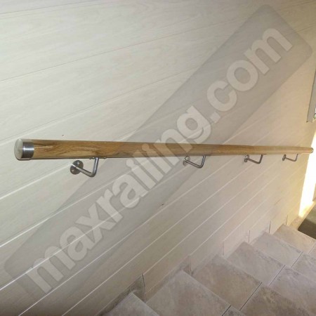 Стенен парапет